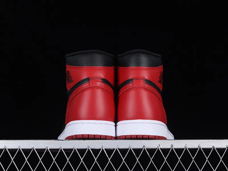 All categories Air Jordan Jordan series basketball shoes Air Jordan 1 High Air Jordan 1 Retro High OG Banned AJ1 banned Joe 1 black and red high-top basketball shoes 555088-001